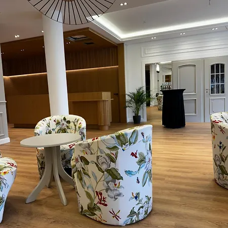 Ξενοδοχείο με διαμερίσματα Apartmenthaus Pelikan