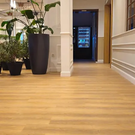 Ξενοδοχείο με διαμερίσματα Hotel Pelikan