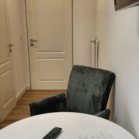 Ξενοδοχείο με διαμερίσματα Hotel Pelikan